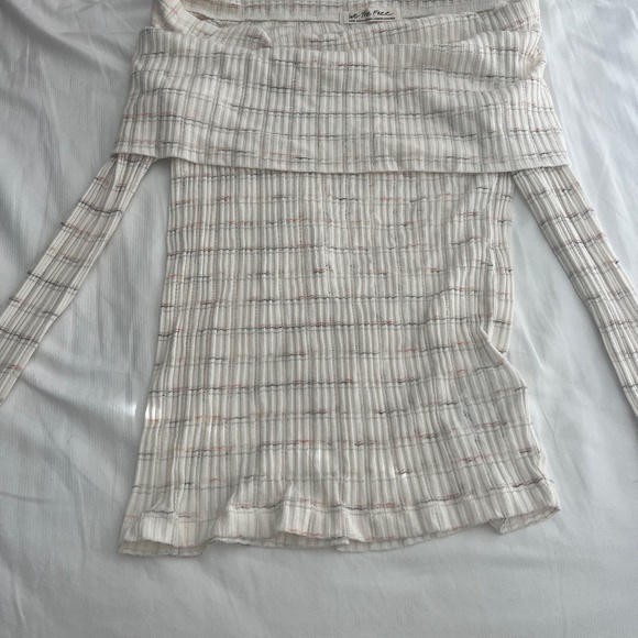 NWOT Free People / We the Free Snowbunny Pink Sweater Off-the-shoulder - Picture 4 of 6